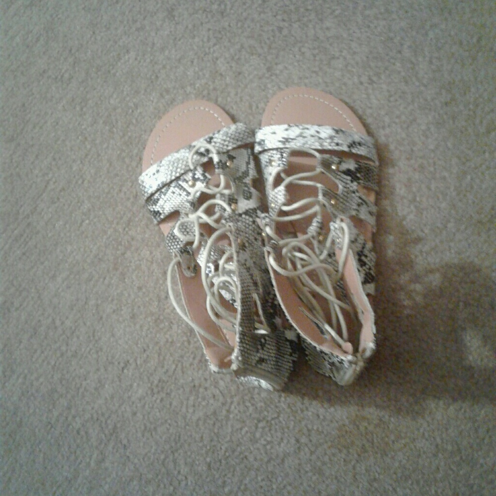 Sandal